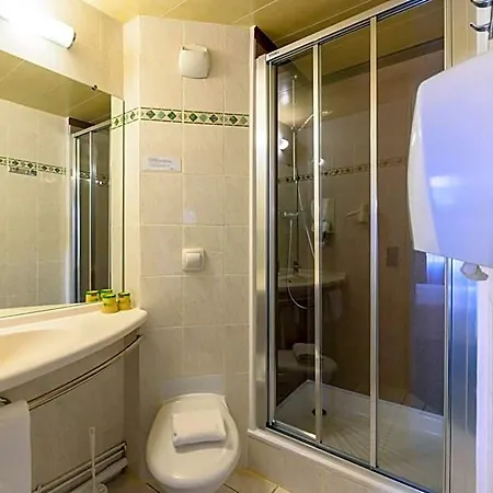 Brit Confort Cambrai Hotel