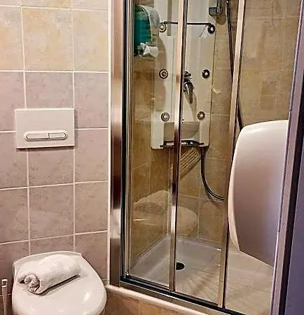 Brit Confort Cambrai Hotel Fontaine-Notre-Dame (Nord)