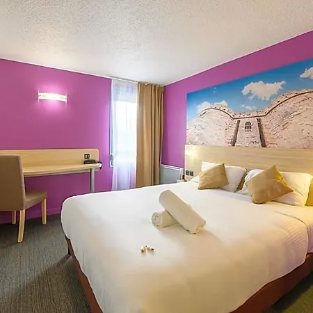 Brit Confort Cambrai Hotel 3*